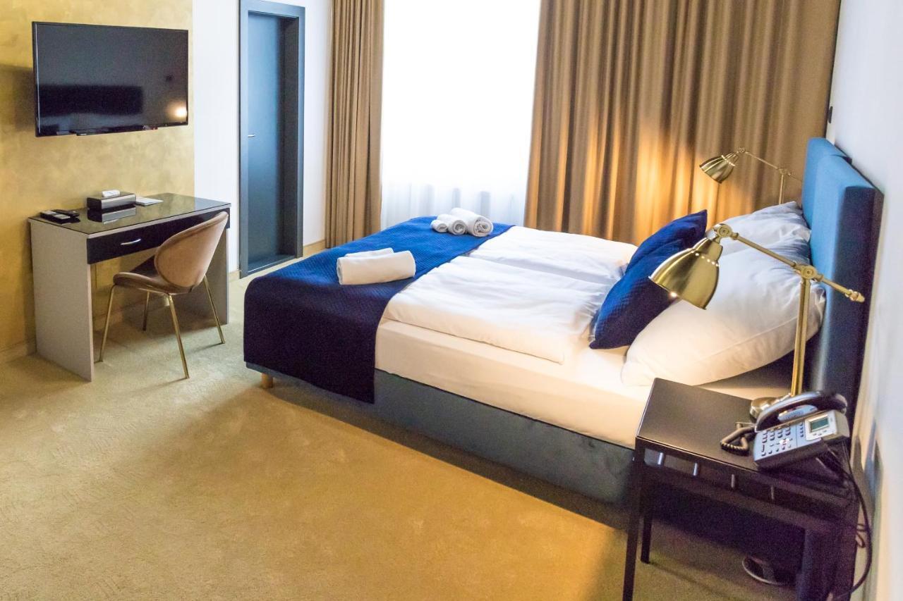 Apart Hotel Golden Apartments コシツェ エクステリア 写真
