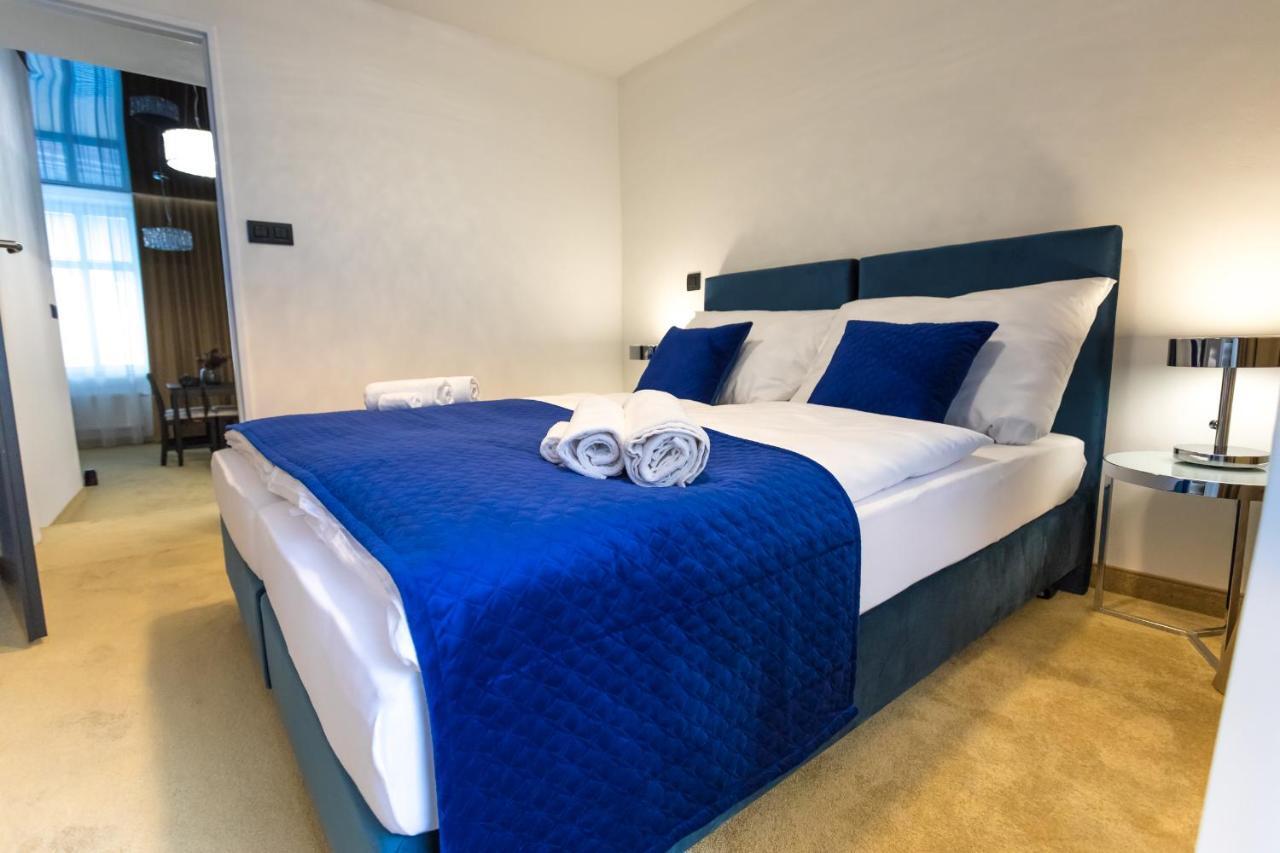Apart Hotel Golden Apartments コシツェ エクステリア 写真